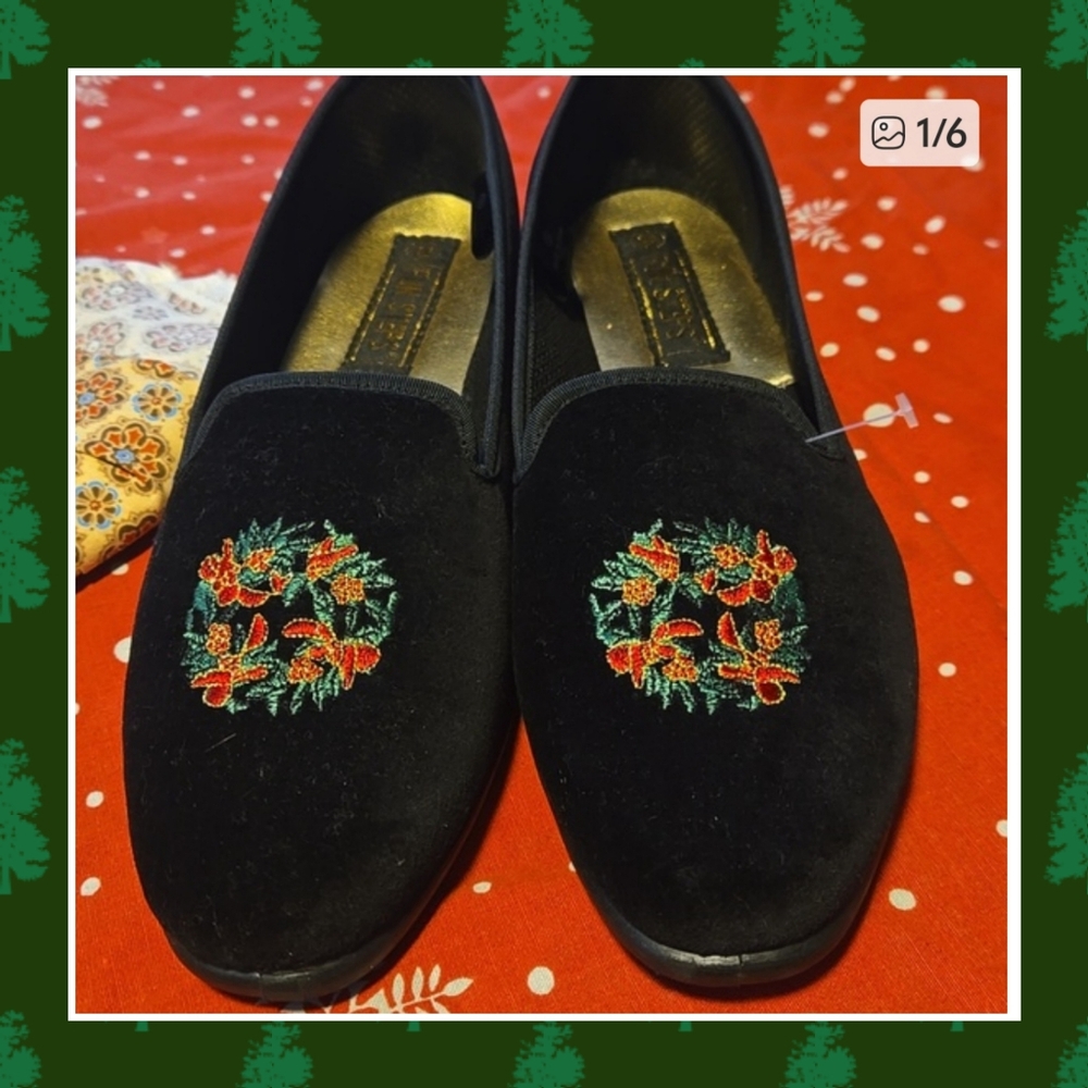 Nwt Velour Flats Size 9